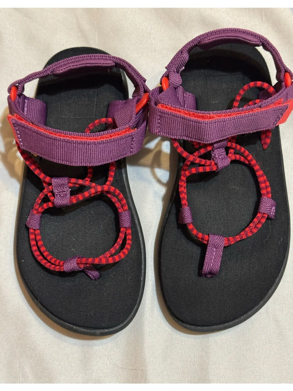 Teva Voya Girl’s Infinity Sandals